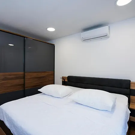 Apartman M&m Pelivan Salona