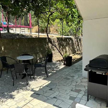 M&m Pelivan Apartman Salona