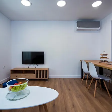Apartment M&m Pelivan Solin