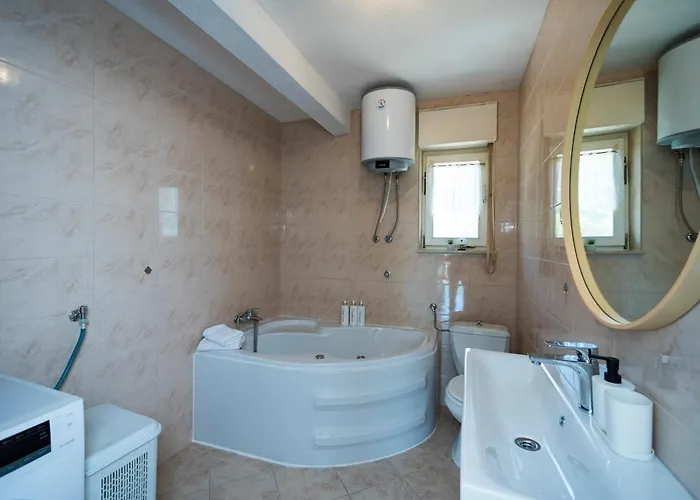 M&m Pelivan شقة سولين